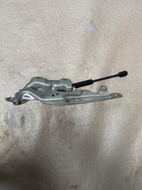 фото thumb №1, Петля капот правый volvo s80 1.6 d2 07-16