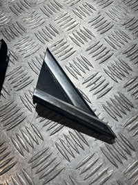 фото thumb №1, Трикутник заглушка крила перед лівий seat ateca 16- 575837633b