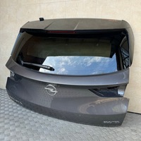 фото thumb №3, Крышка багажника задняя комплектная opel grandland x 2021 rok камера