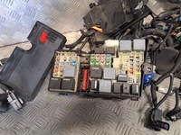 фото thumb №9, Ford grand c-max lift 16 r 2.0 tdci автоматическая коробка передач электропроводка отсек двигателя