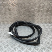 фото thumb №6, Toyota yaris cross 2022 правая сторона резиновый прокладка дверь задних