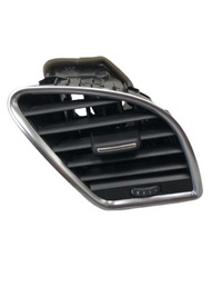 фото thumb №1, Решётка обдув правая audi a5 8t1820902c