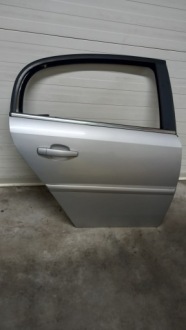фото thumb №1, Двері праве задня opel vectra c 02r sedan