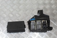 фото thumb №1, Коробка предохранителей jeep grand cherokee wk2 iv