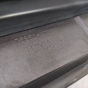 фото thumb №14, Toyota yaris iv 20- планка порогова накладка права 75850-k0080