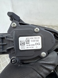 фото thumb №7, Opel insignia a 2010 педаль газу / прискорення