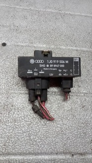 фото thumb №1, Блок управления вентиляторов vw polo 1.2b 03r