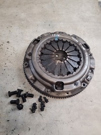 фото thumb №1, Сцепление прижим + колесо маховики mazda 6 1.8b 05r.