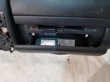 фото thumb №8, Панель роздавальна капот jeep cherokee kj eu 3.7b