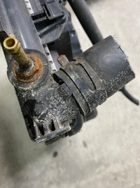 фото thumb №8, Hyundai радіатор система охолодження 28271-27400