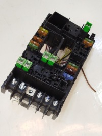 фото thumb №1, Коробка предохранителей vw golf vii 5q0937125a