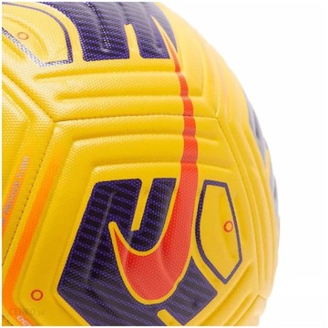 Футбольная команда NIKE Academy IMS CU8047-720, год 5