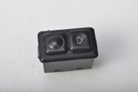 фото thumb №1, Bmw e24 кнопка опускания стекло