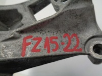 Renault оригинальный номер 688308001r кронштейн кронштейн генератора Недорого, фото thumb