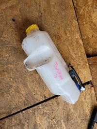 фото thumb №1, Бачок омывателя renault twingo iii 3