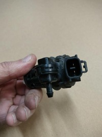 фото thumb №4, Помпа омивача mazda оригінальний номер