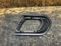 фото thumb №1, Решётка противотуманной фары правая перед sandero ii 261a24864r