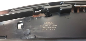 ХРОМИРОВАННАЯ ПОЛОСКА ЛАМПЫ P PASSAT B8 3G0941120B
