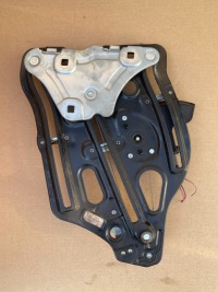 фото thumb №1, Подъемник стекло левый задняя renault megane iii cc cabrio оригинальный номер : 827210018r