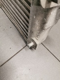 фото thumb №8, Интеркулер левый audi a8 d3 3.0 tdi 4e0145805g