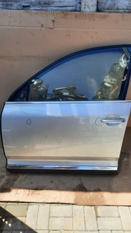 фото thumb №1, Двері перед ліва vw touareg 04r