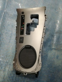 фото thumb №1, Toyota avensis iii t27 рамка захист домкрата перемикання передач автоматична коробка передач