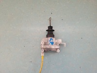 фото thumb №1, Mercedes w124 sedan помпа замка центрального левый