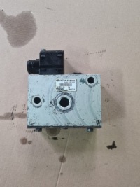 Купити Клапан подушок ecas elc volvo fh fm fl fe low кришка, фото thumb