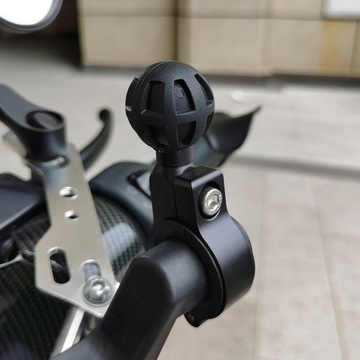 MC7C+ BM28 + BM32 UCHWYT NA TELEFON USB 2.1A MOTOCYKLOWY KIEROWNICA