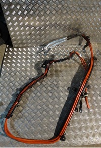 фото thumb №1, Idealny шланг акумулятор плюсовий bmw g12 1