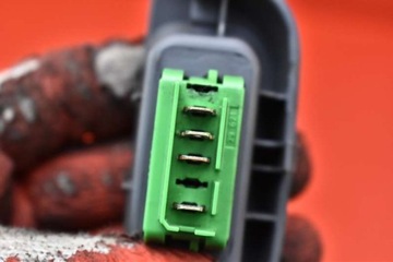 фото thumb №7, Выключатель подъёма стёкла правый перед eu 742310h010 citroen c1 c 1 05-08