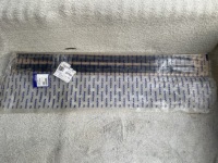 фото thumb №1, Volvo xc60 i кронштейн правой накладки порога