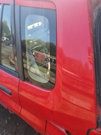 фото thumb №1, Скло бічна кузовна mazda demio