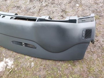 фото thumb №9, Панель консоль audi a6 c5 чёрная