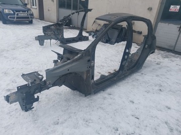 фото thumb №1, Чверть лонжерон поріг ліва dacia ii stepway 0.9tce 2017r