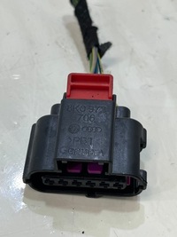 фото thumb №1, Колодка штекер audi a3 8v 8k0973706