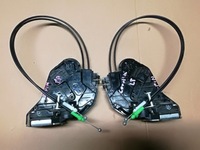 фото thumb №1, Замок задня lewy= правий -corolla xi e16 sedan 13-19