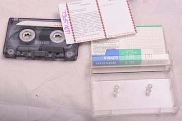 Кассета Maxell UR120