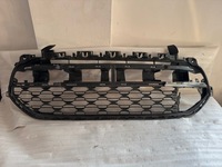 фото thumb №1, Citroen c4 picasso решётка средняя бампера