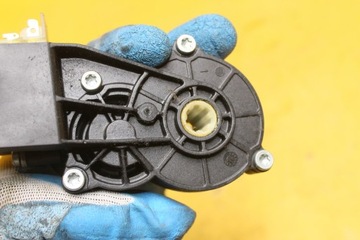 фото thumb №6, Двигунчик сидіння лівий перед cls w219 0390203210