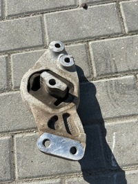 фото thumb №1, Dodge ram 1500 19 подушка кронштейн двигателя