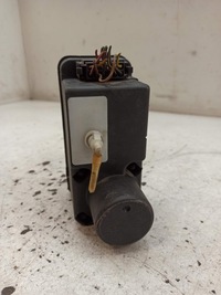 фото thumb №7, Volkswagen golf 3 iii помпа центрального замка 1h0962257g