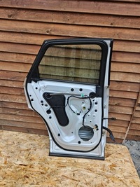 фото thumb №10, Дверь audi q3 8u левый задняя задние цвет lx7w