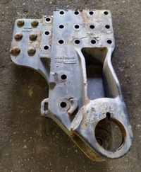 фото thumb №3, Кронштейн кронштейн ресора osi задня volvo fh