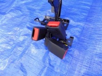 фото thumb №2, Защёлки ремней задняя mercedes a klasa w176 lift