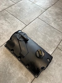 фото thumb №1, Кришка клапанів 038103469q