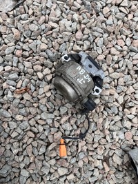 фото thumb №1, Audi a8 d4 3.0 tdi подушка двигуна ліва