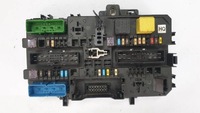 фото thumb №1, Коробка запобіжників opel astra h 04-11r 1322083