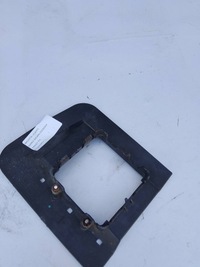 фото thumb №1, Maserati levante рамка радара бампера правый задняя 670035052