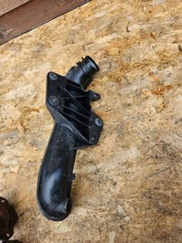 фото thumb №10, Шланг труба интеркулер воздуха 8k0145673ak audi a4 b8